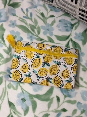 Ipsy makeup bag